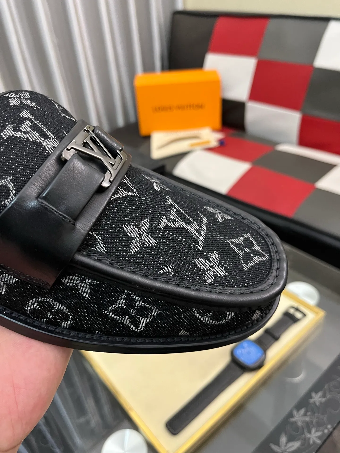 Men's Men's Shoes Men's Men's Shoes 💰520⌚️⌚️[LV] The most popular classic Louis Vuitton leather shoes. Synchronized with the official website, the upper adopts Italian imported upper embossing➕comfortable cowhide lining, fashionable atmosphere, unique brand and unique craftsmanship. Highlighting the hot style of the new year. Stop hesitating, stop wandering, get it now. Code number: 38--44. 3️⃣colors available